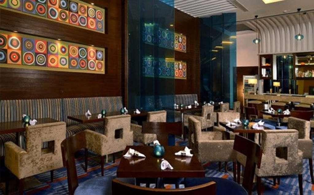 Fortune Park Orange, Sidhrawali, Gurugram - Member Itc Hotels' Group Bhiwadi Restaurace fotografie